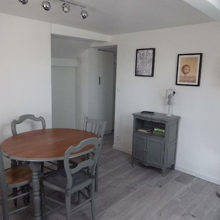 Les Tournelles Apartamento Versalhes Exterior foto