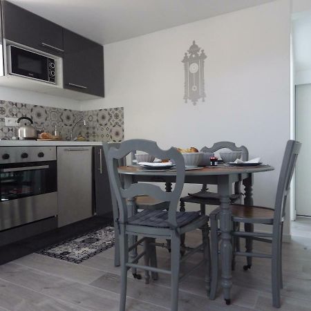 Les Tournelles Apartamento Versalhes Exterior foto
