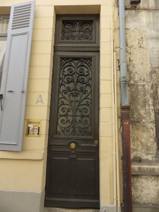 Les Tournelles Apartamento Versalhes Exterior foto
